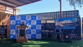 Subdirectora del núcleo Enfoques Pedagógicos expone en la ceremonia de inauguración del módulo de huerto escolar de la Escuela de La Tirana