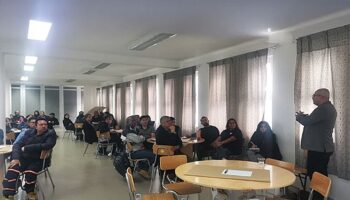 Académico UNAP fortalece identidad y pedagogía regional con docentes del SLEP Iquique