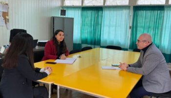 Académico genera investigación en histórica escuela diferencial de Iquique